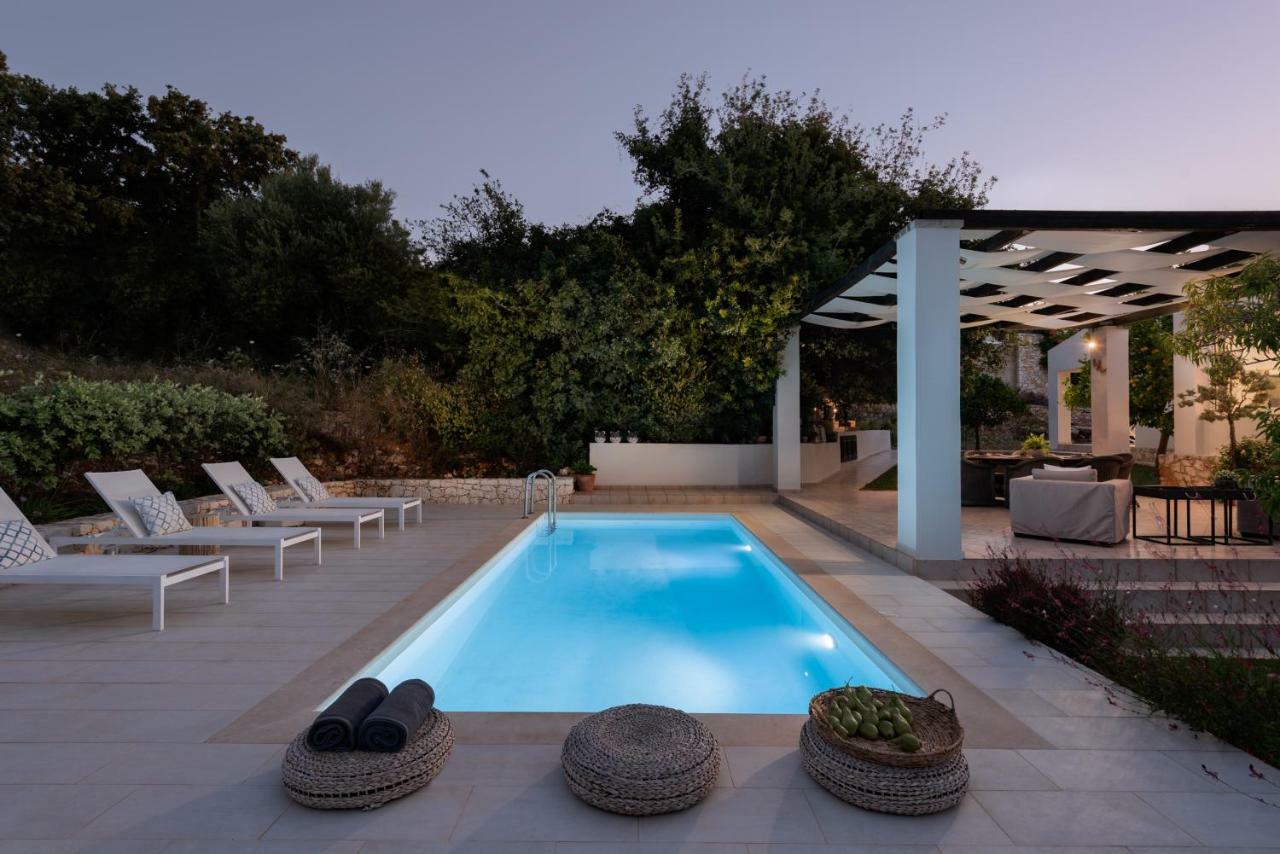 Levantes Luxury Home - Nature Inspired, Pool & Bbq, By Thinkvilla Prinés Esterno foto
